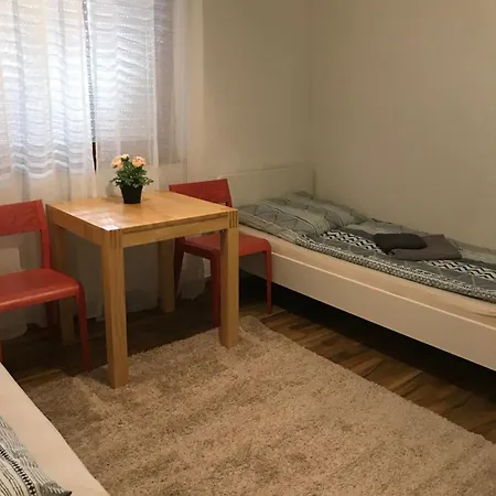 Δωμάτια σε οικογενειακή κατοικία Cleopatra - Zimmervermietung Oranienburg