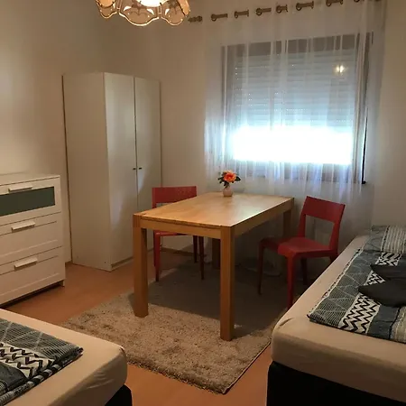 Δωμάτια σε οικογενειακή κατοικία Cleopatra - Zimmervermietung Oranienburg