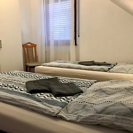 Cleopatra - Zimmervermietung * Oranienburg