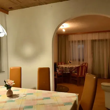 Cleopatra - Zimmervermietung