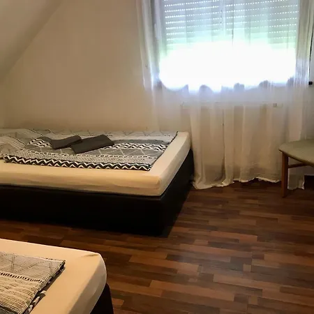 Cleopatra - Zimmervermietung *