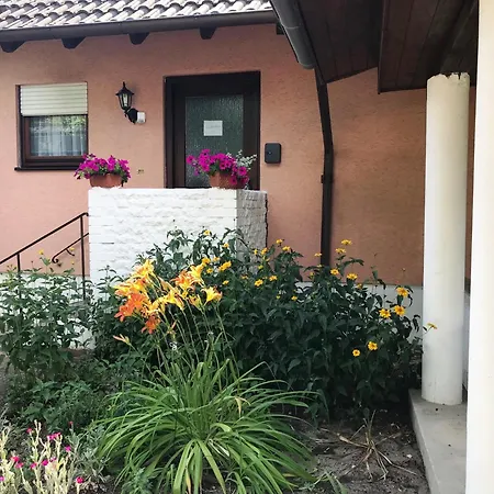 Δωμάτια σε οικογενειακή κατοικία Cleopatra - Zimmervermietung Oranienburg