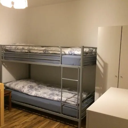 Cleopatra - Zimmervermietung Homestay Oranienburg