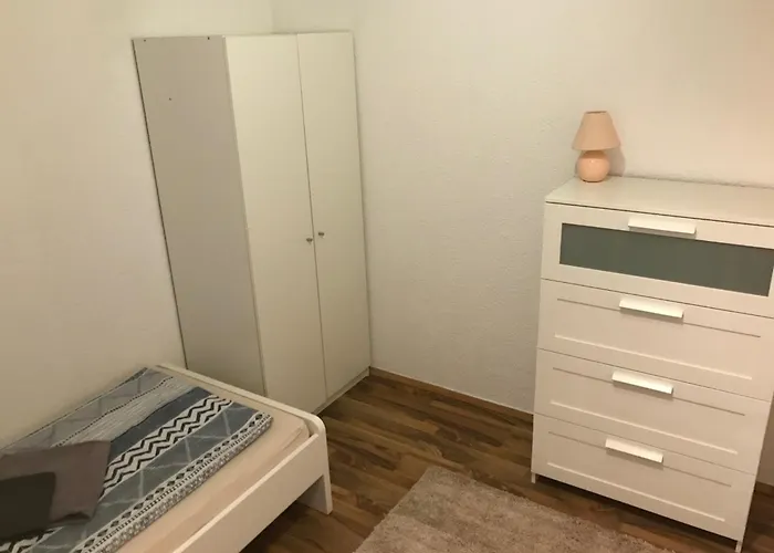 Cleopatra - Zimmervermietung منزل للإقامة أورانينبورغ