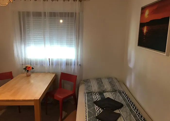 Cleopatra - Zimmervermietung منزل للإقامة أورانينبورغ