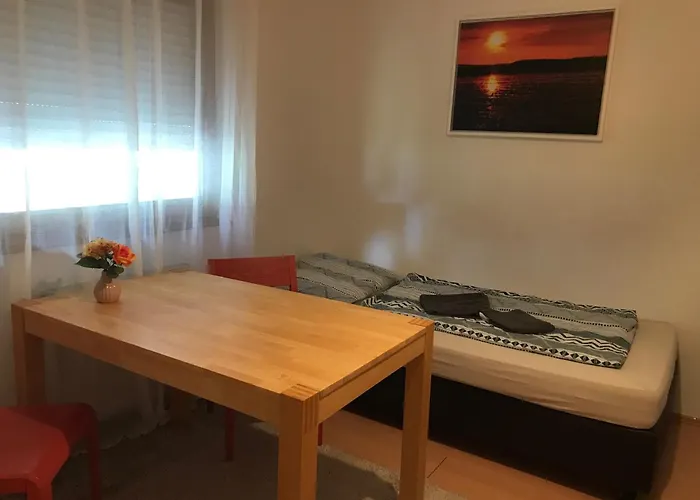 Cleopatra - Zimmervermietung * Oranienburg